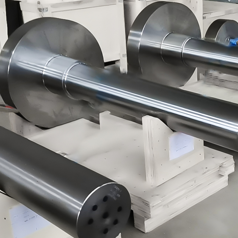 Piese forjate cu găuri adânci